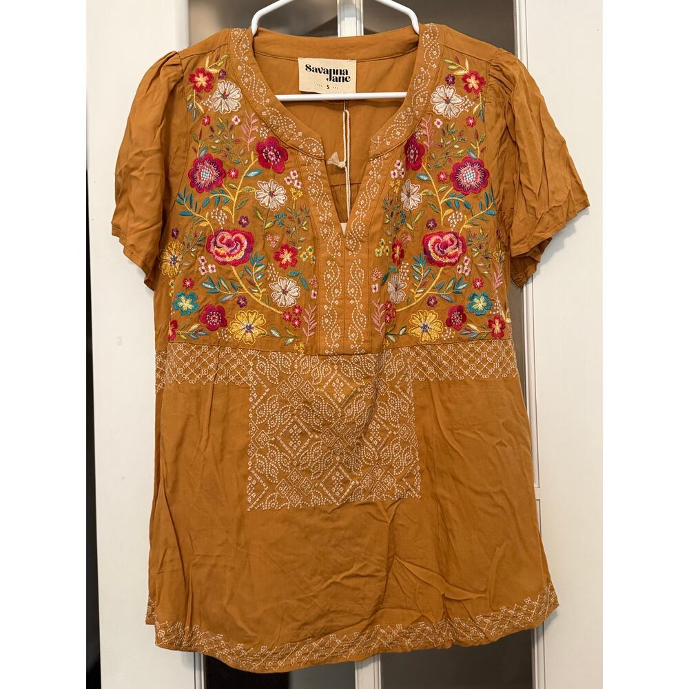 Savanna Jane boho floral embroidered gold short sleeve sleeve top Small NWT